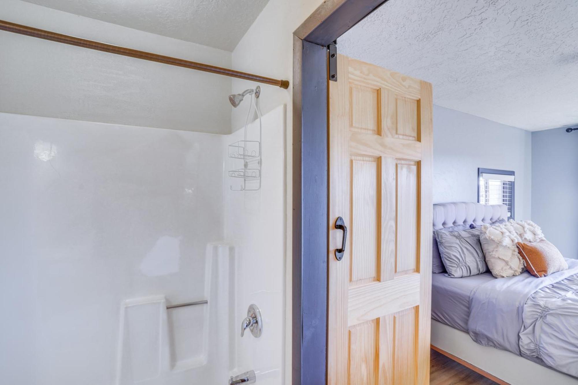 Pet-Friendly Duck Creek Village Retreat With Deck! Eksteriør bilde