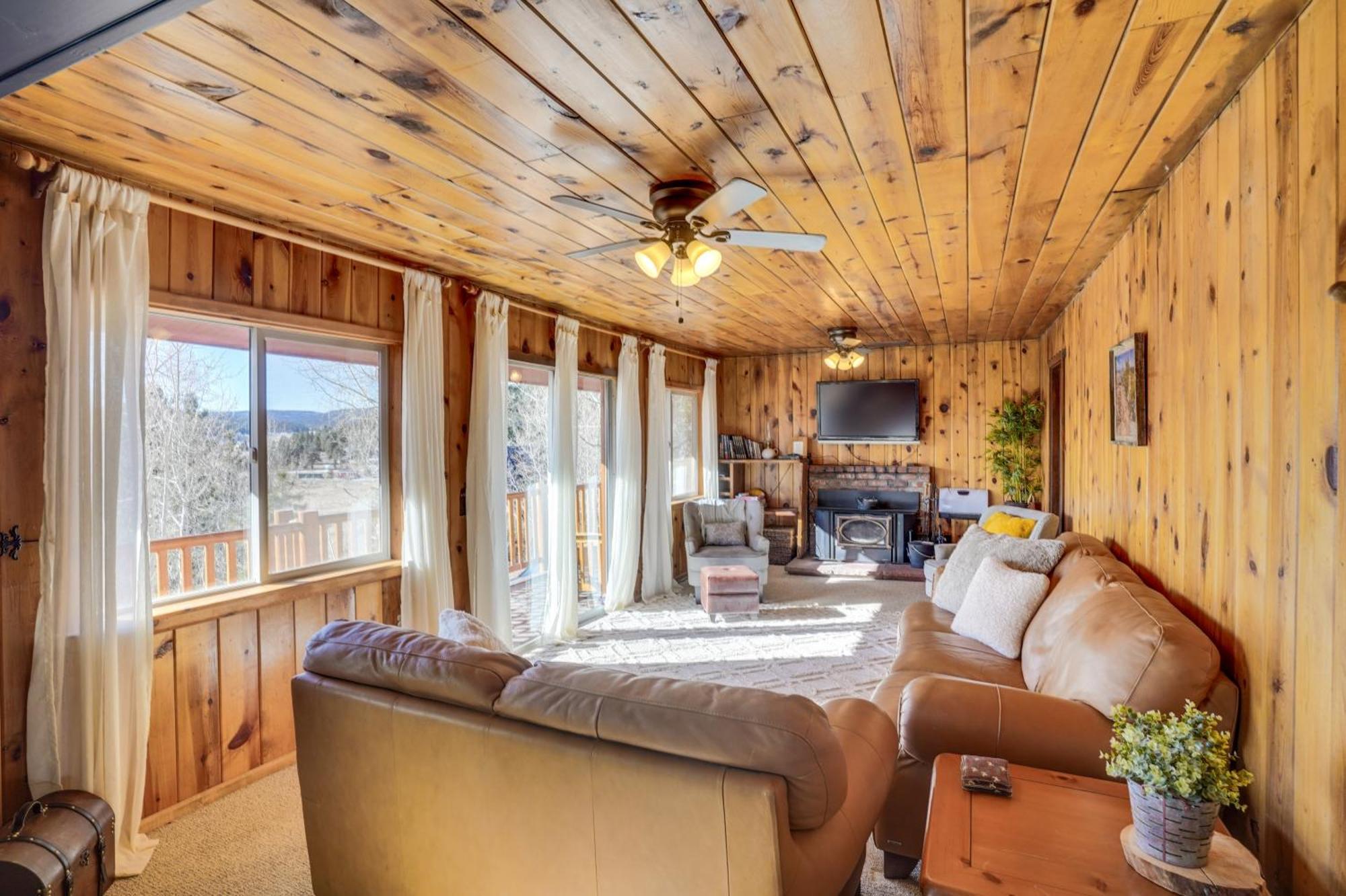 Pet-Friendly Duck Creek Village Retreat With Deck! Eksteriør bilde