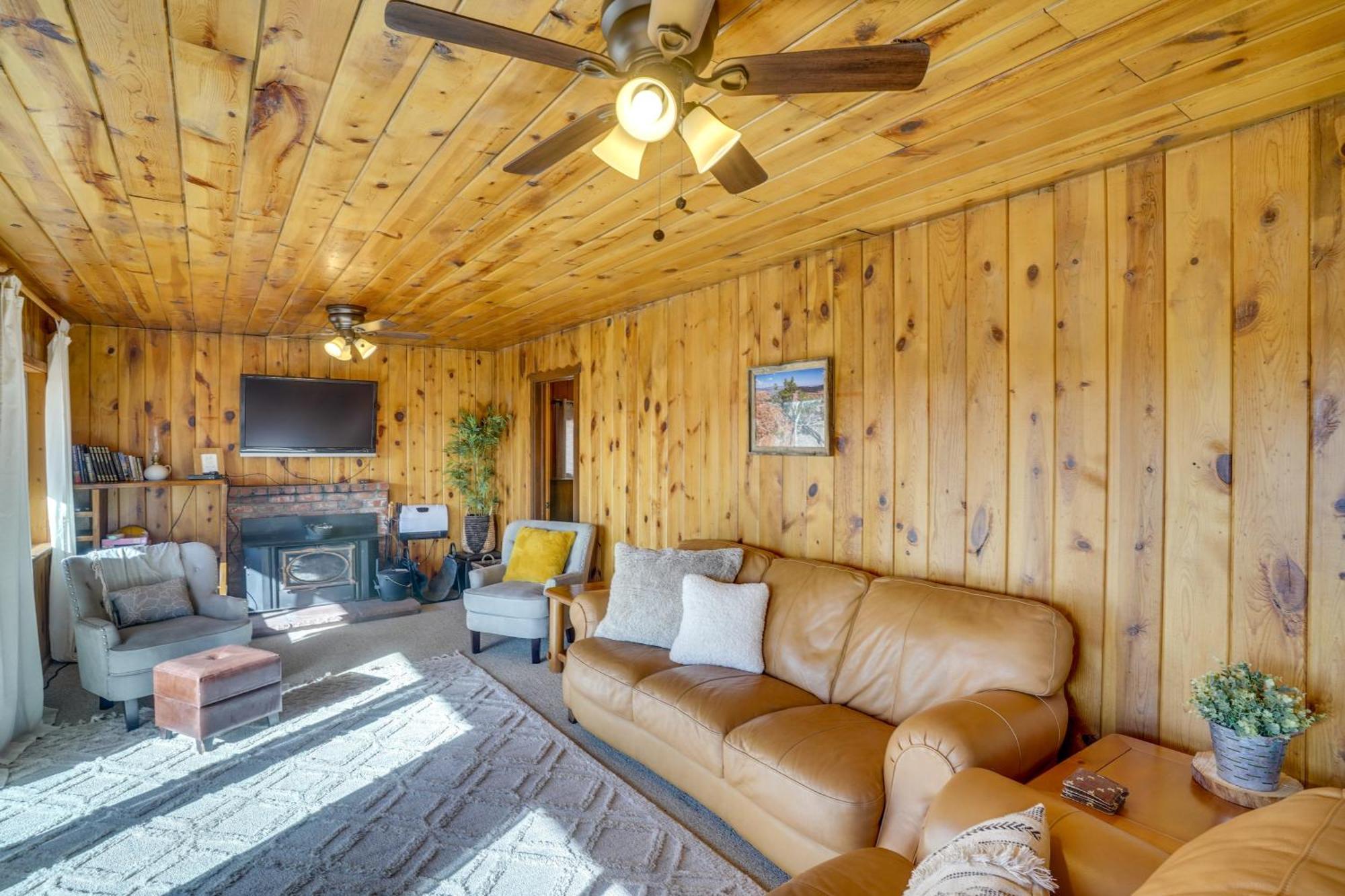 Pet-Friendly Duck Creek Village Retreat With Deck! Eksteriør bilde